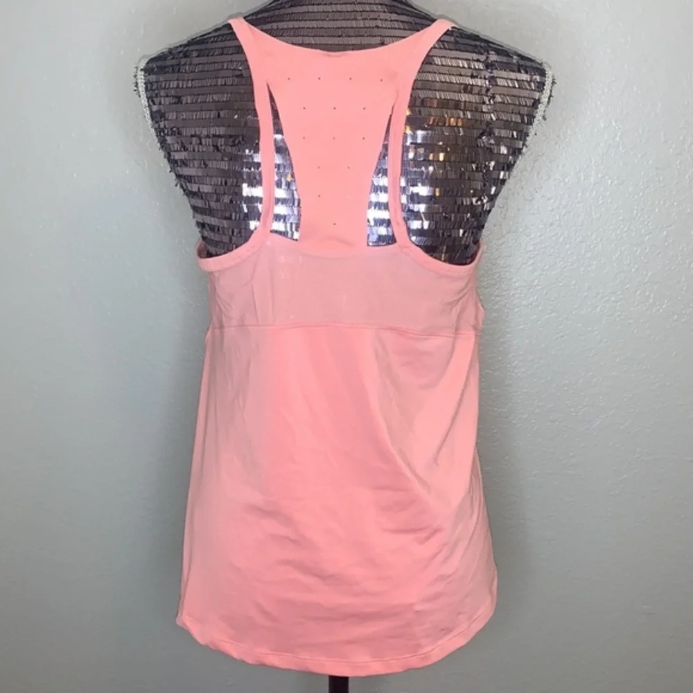 Women’s Under Armour Loose Pink Tank - Picture 5 of 8
